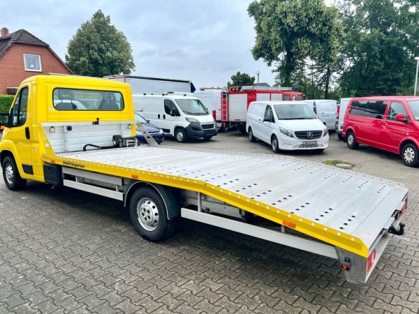 <span class="make">Peugeot</span><br/> Boxer 2.2 HDI 3,5t / 1,3t Nutzl. / Luftfederung – Bild 4