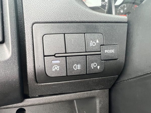 <span class="make">Peugeot</span><br/> Boxer 2.2 HDI 3,5t / 1,3t Nutzl. / Luftfederung – Bild 10