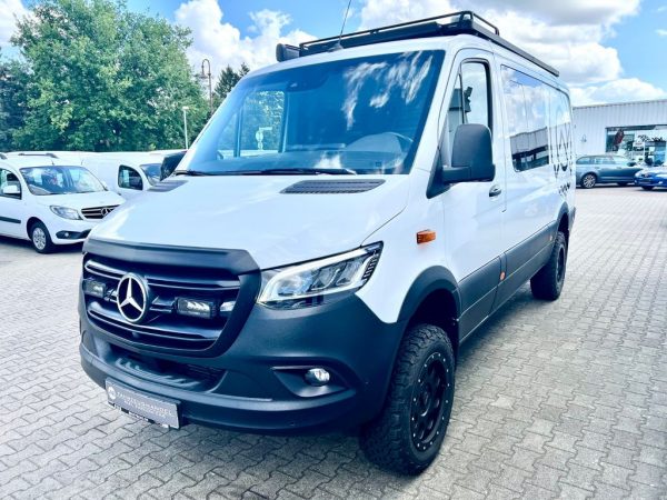 <span class="make">Mercedes-Benz</span><br/> Sprinter  319 Aut. V6 CDI 4x4 – Bild 4