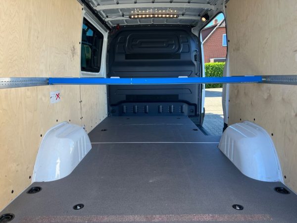 <span class="make">Mercedes-Benz</span><br/> Sprinter  319 Aut. V6 CDI 4x4 – Bild 13