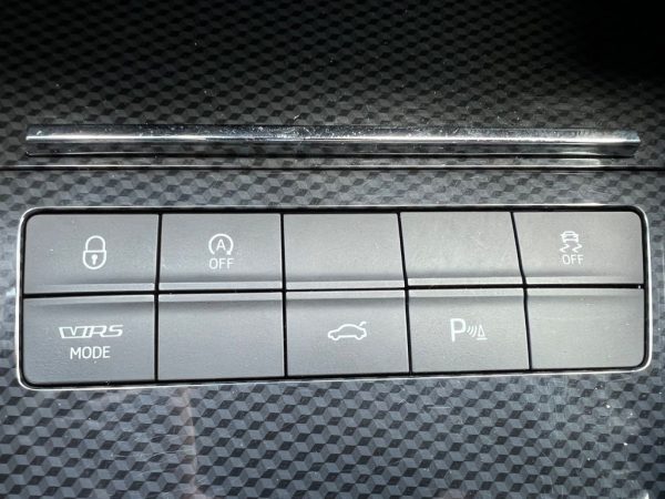 <span class="make">Skoda</span><br/> Octavia Combi RS 2.0 TDI DSG  4x4 – Bild 13