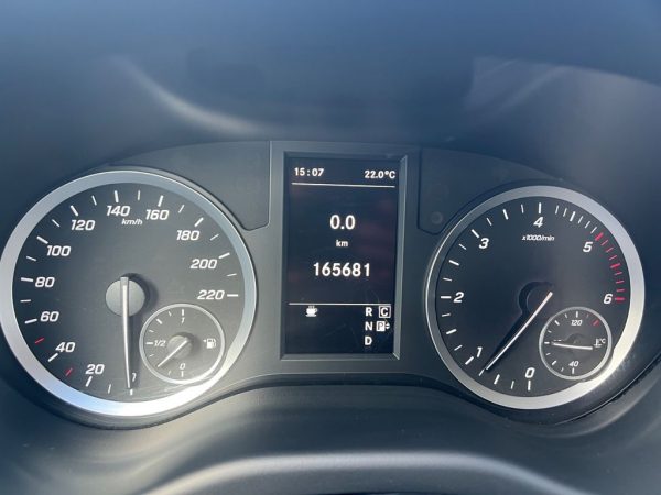 <span class="make">Mercedes-Benz</span><br/> Vito Kasten 116 CDI Aut. RWD extralan – Bild 8