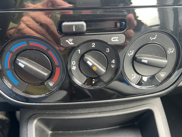 <span class="make">Fiat</span><br/> Qubo 1.4 Lounge  Klima /  Nur 2400 km !!!!! – Bild 12