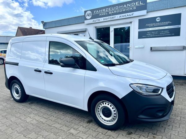 <span class="make">Mercedes-Benz</span><br/> Citan Kasten 112 CDI standard  / AHK / Sitzh.