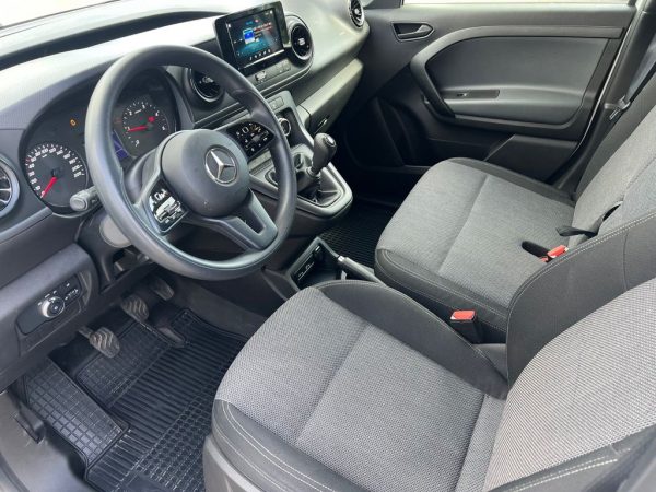 <span class="make">Mercedes-Benz</span><br/> Citan Kasten 112 CDI standard  / AHK / Sitzh. – Bild 6