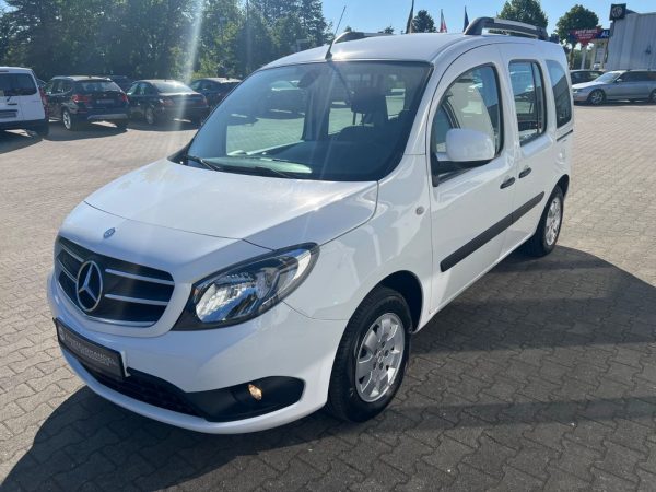 <span class="make">Mercedes-Benz</span><br/> Citan Kombi  111 CDI lang Tourer Edition / Klima – Bild 3