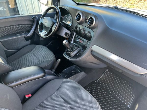 <span class="make">Mercedes-Benz</span><br/> Citan Kombi  111 CDI lang Tourer Edition / Klima – Bild 7