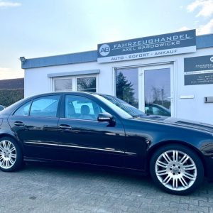 <span class="make">Mercedes-Benz</span><br/> E 350 Lim. Aut. Avantgarde / Standh. / Scheckh.