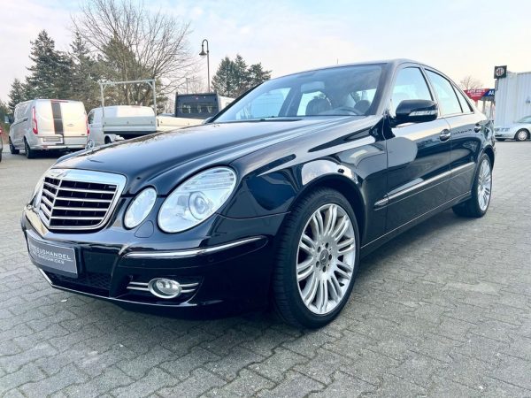 <span class="make">Mercedes-Benz</span><br/> E 350 Lim. Aut. Avantgarde / Standh. / Scheckh. – Bild 3